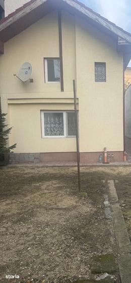 Casă cu 5 camere cu Teren 334 Mp în Calea București