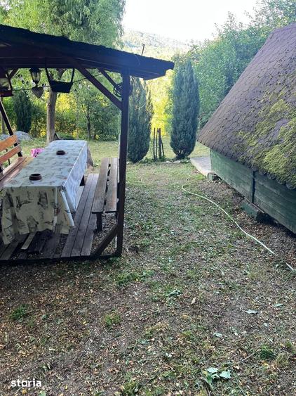 Teren de 1050 mp, în Păușești
