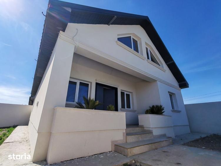 Casă cu 4 camere cu Teren 200 Mp în Lumina
