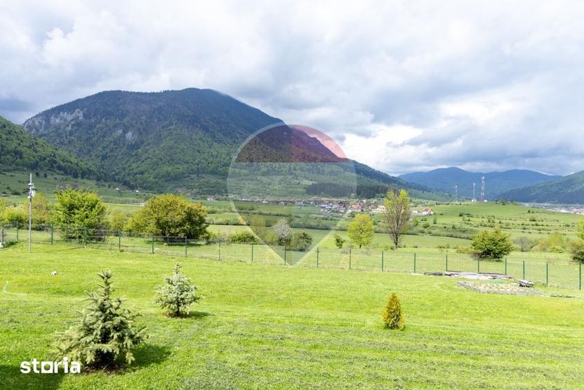 Teren de 1100 mp, în Tohănița