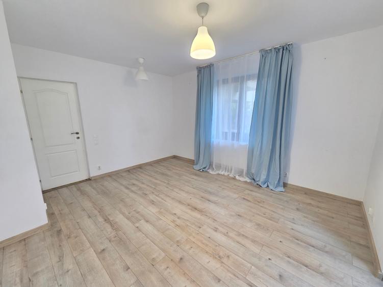 Apartament cu 2 camere decomandat în 13 Septembrie