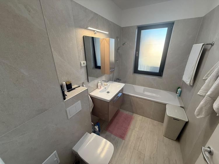 Apartament cu 2 camere decomandat, mobilat în Giroc