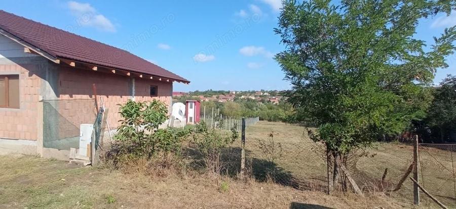 Teren de 2600 mp, în Silagiu