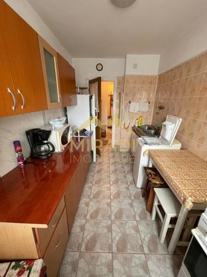 Apartament cu 2 camere, mobilat în Malul Spitalului