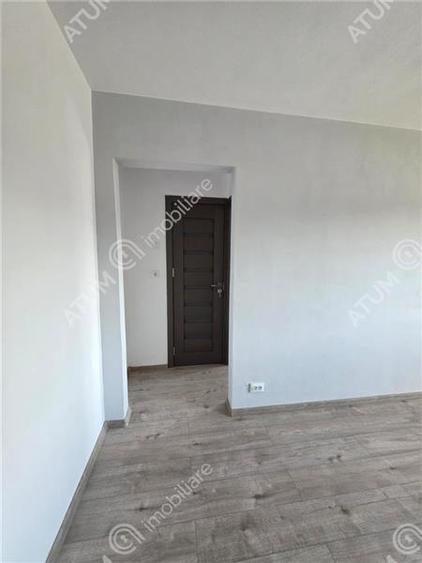 Apartament cu 2 camere semidecomandat în Arhitecților - Calea Cisnădiei