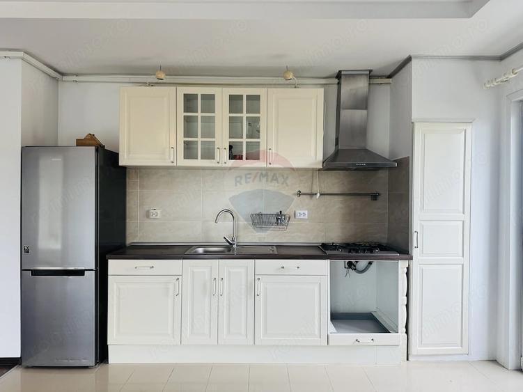 Apartament cu 2 camere semidecomandat în Ștefăneștii de Jos