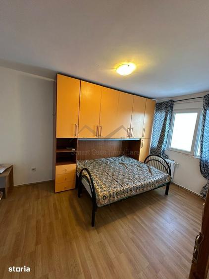 Apartament cu 2 camere decomandat în Podu Roș