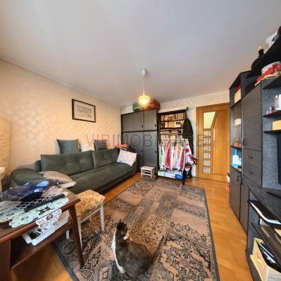 Apartament cu 4 camere decomandat, mobilat în 13 Septembrie