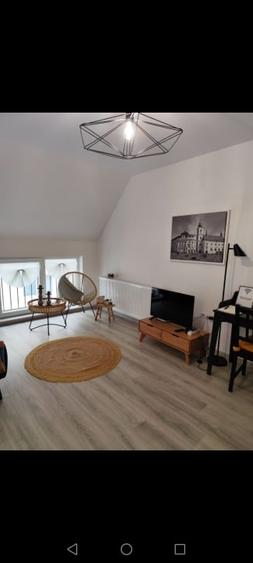 Apartament cu 2 camere decomandat, mobilat în Șelimbăr