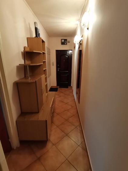 INCHIRIEZ apartament 2 camere decomandat,zona Strand - 10