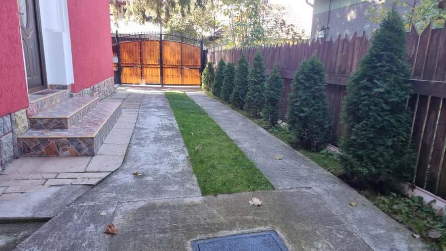 Apartament la casă în zona Florilor, COD 8234 - 7