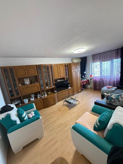 Apartament de vanzare - 3