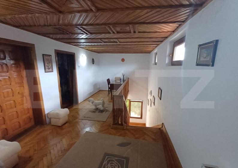 Casa plan parter plus etaj cu 6 camere, 250 mp si 2400 mp te - 1