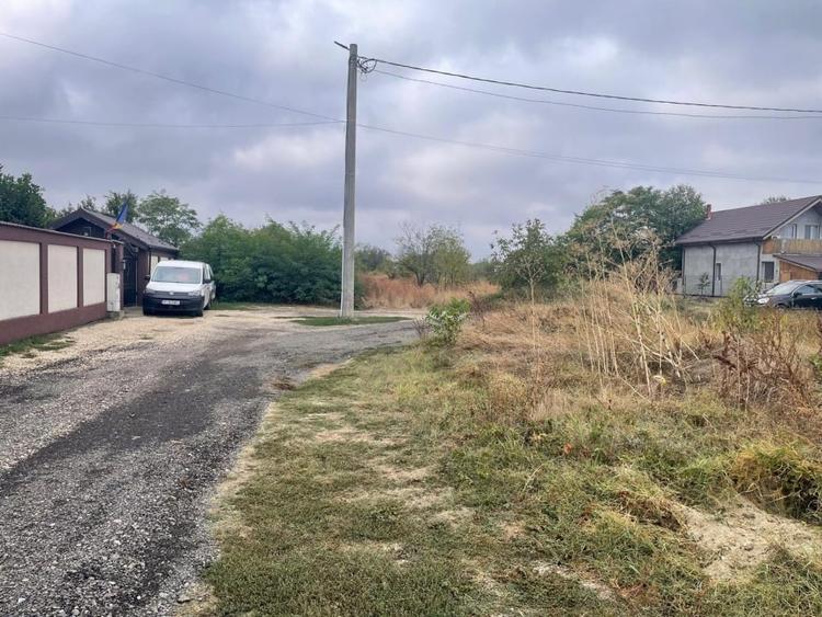 Teren Centru Clinceni - 1