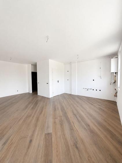 Apartament cu 2 camere semidecomandat în Florești