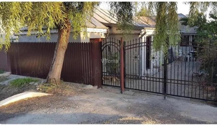 CASĂ DE VÂNZARE LA GOLEȘTI-VRANCEA /🅿️REȚ DE GARSONIERĂ - 1