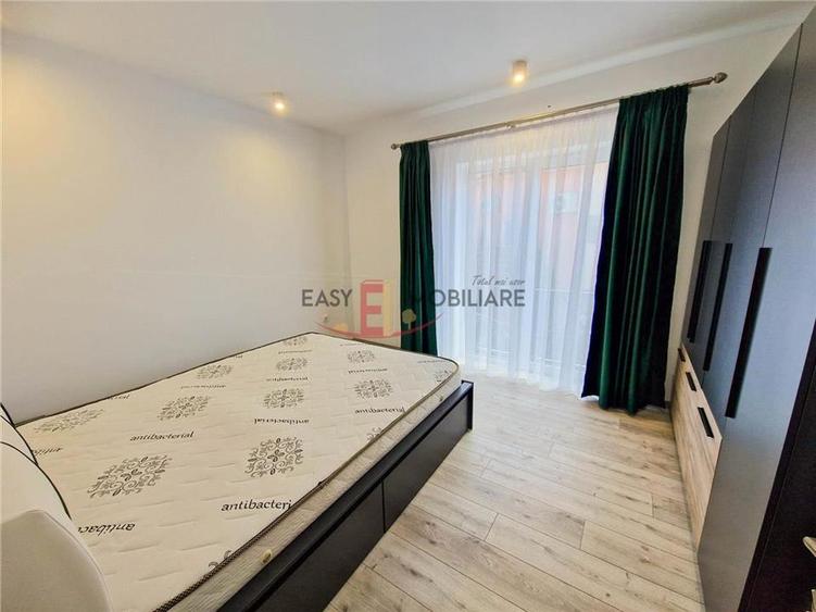 Apartament cu 2 camere decomandat în 22 Decembrie 1989