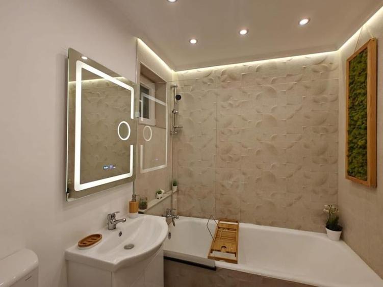 Zona Centrala- Garsoniera exclusivista - renovata cu designer - 3