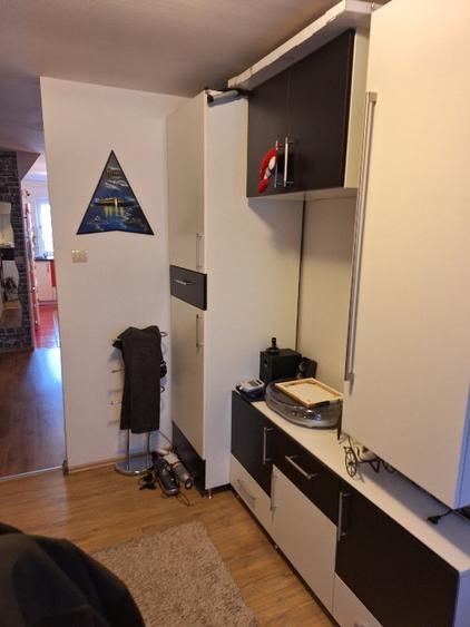 Vând apartament 3 camere complet mobilat și utilat  - 11