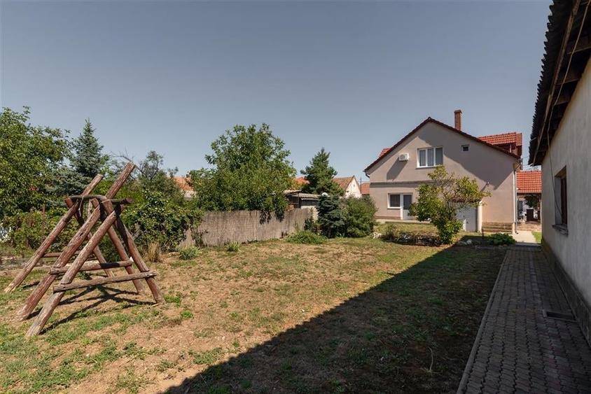 RECO Casa cu Atelier de lucru si teren mare - Santion - 27