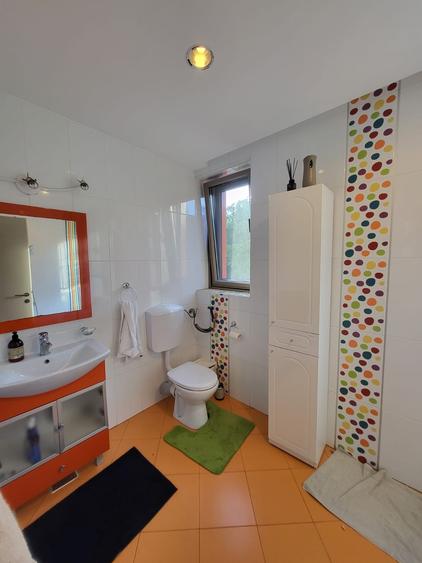 Casă individuală cu 5 camere cu Teren 650 Mp în Balotești