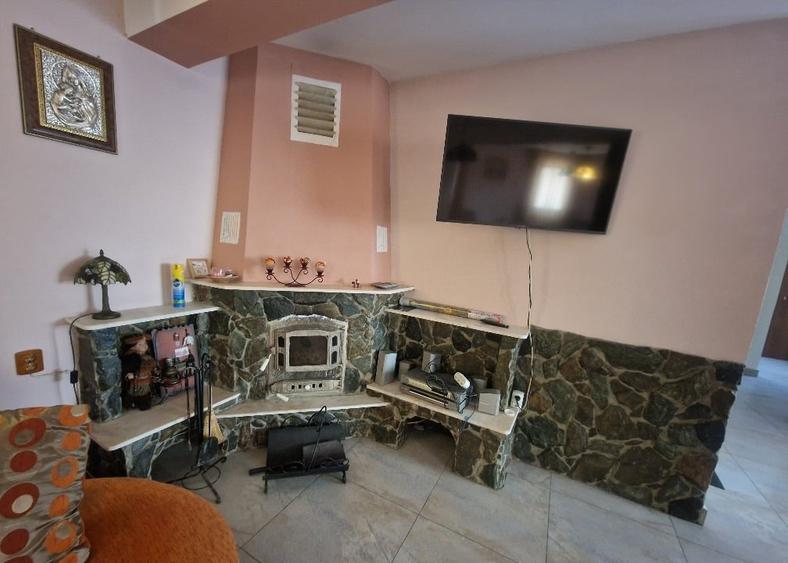 Vila / casa de vânzare - 6