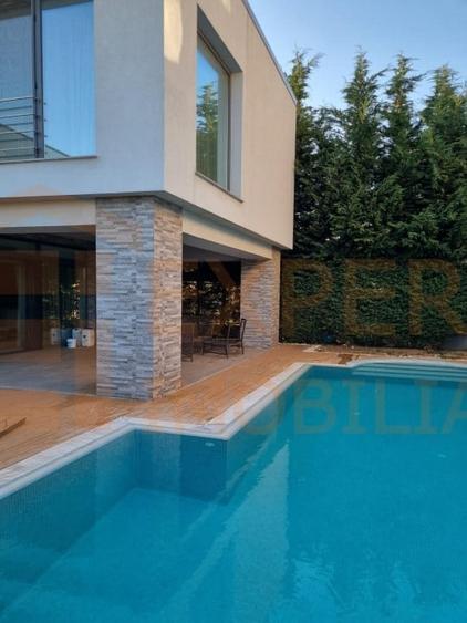 Proprietate deosebita, situata in zona Palazu Mare - 5