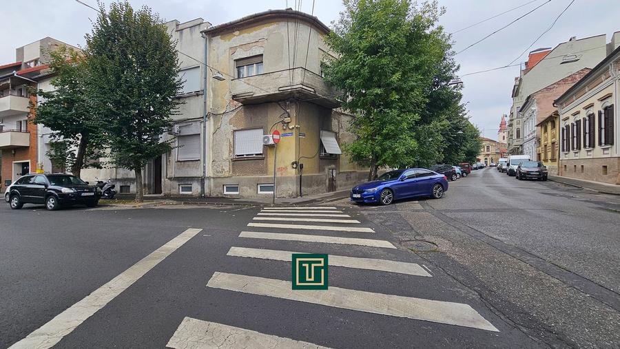 Apartament Ultracentral cu 3 camere, în stil Bauhaus, in Arad - 2