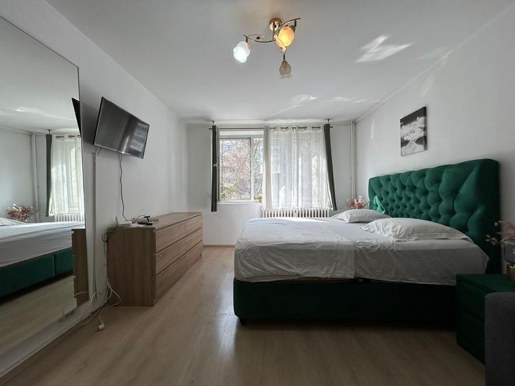 Titan Jean Steriadi 33 Mp Parter Inalt Bloc 1970 Reabilitat 12 Min Metrou - 2