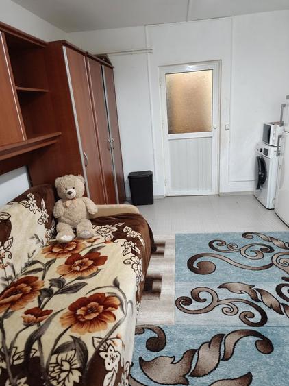 Inchiriez garsoniera zona Energia, etaj 3/4 - 9