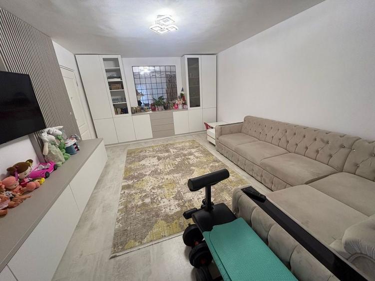 Schimb apartament 4 camere, 100 mp, renovat complet + boxa 50 mp, cu casa - 5