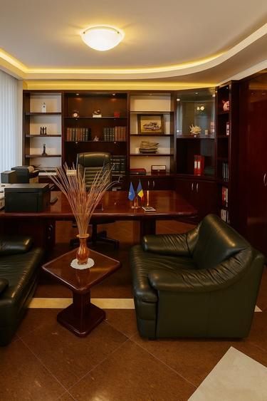 VILA CU PONTON LA LAC, PISCINA IDEALA PENTRU AFACERE sau LOCUIT - 46