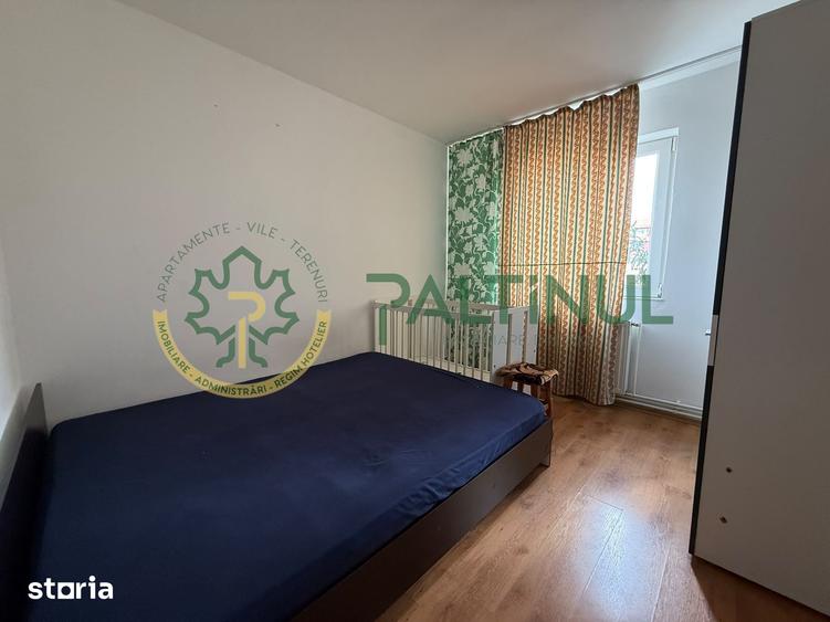 Apartament cu 2 camere semidecomandat în Vasile Aaron