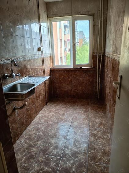 2 camere Craiovita 2 4,nemobilat,200 euro. - 2