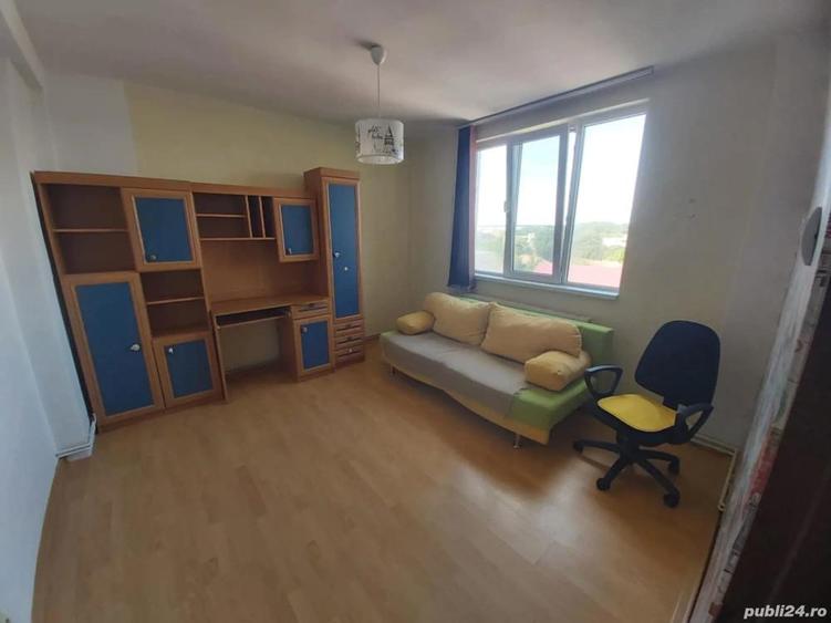 Vand apartament cu 2 camere decomandate in Marghita - 1
