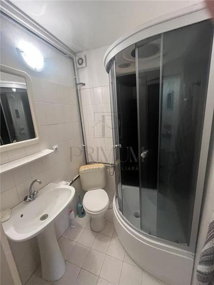 LIPOVEI - Vila INDIVIDUALA - P+2 - 8 cam - 4 bai - curte -GRADINA - PIVNITA -toa - 11