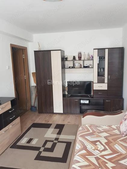 Vand Apartament cu 2 camere complet renovat. Vand Apartament cu 2 camere complet renovat.