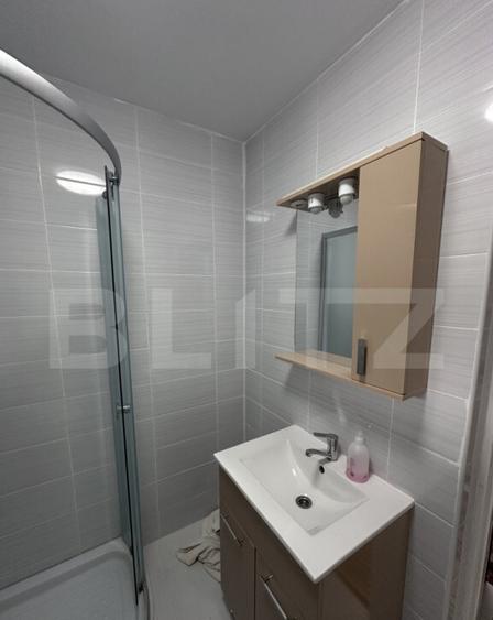 Casa de vanzare, zona deosebita , teren generos,Sali? - 32