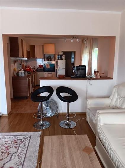 Chiperesti  Tomesti  Vila P+E SU=236mp 5 dormitoare living doua bai garaj TEREN - 4