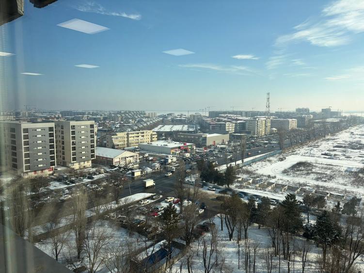 Spatiu de birou 200mp , et 9/10 dotat cu lift , langa metroul Dimitrie Leonida - 10