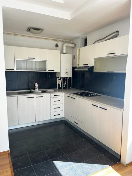 Apartament 2 Camere Dristor cu Centrala Proprie - 2