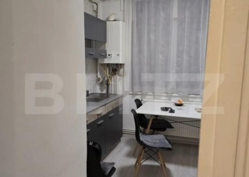 Apartament de vanzare cu 2 camere, 57 mp, zona Micro 16 - 5