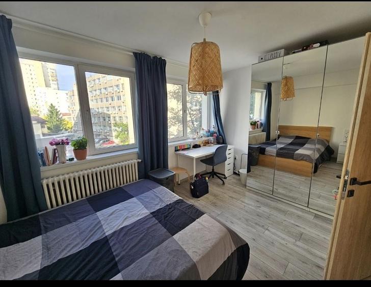 Apartament cu 3 camere semidecomandat în Ștefan cel Mare