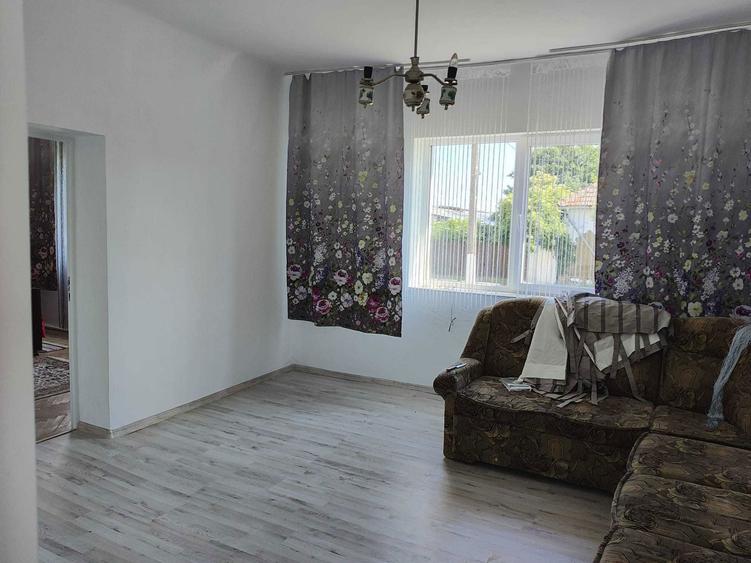 Casa cu 5 camere - 3