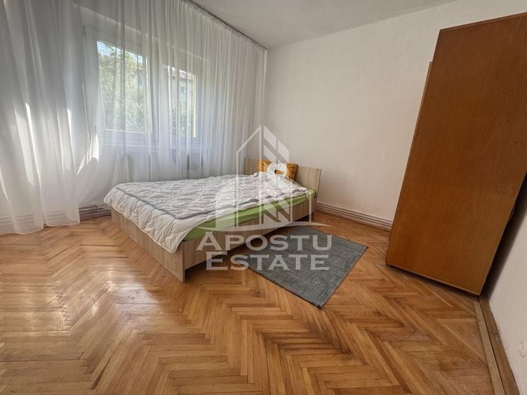 Apartament decomandat cu 3 camere zona Lipovei - 3