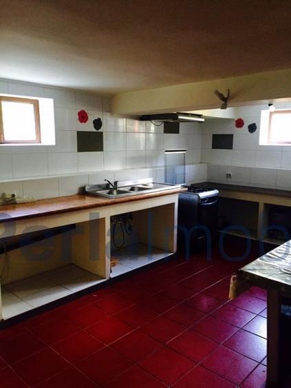 VILA - OVIDIU LAC - DEMISOL, PARTER, ETAJ SI MANSARDA - 11