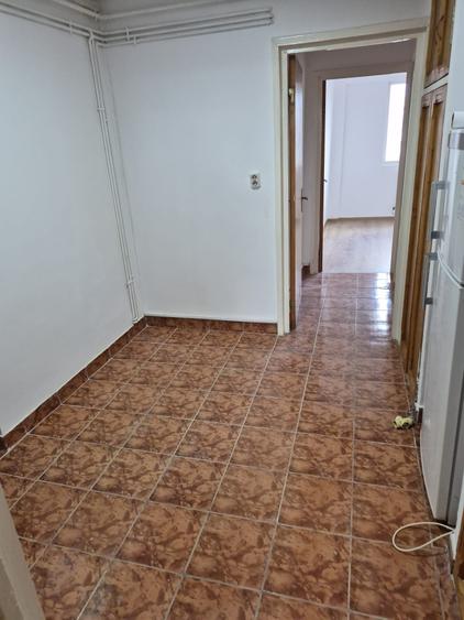 Apartament cu 2 camere decomandat în Militari