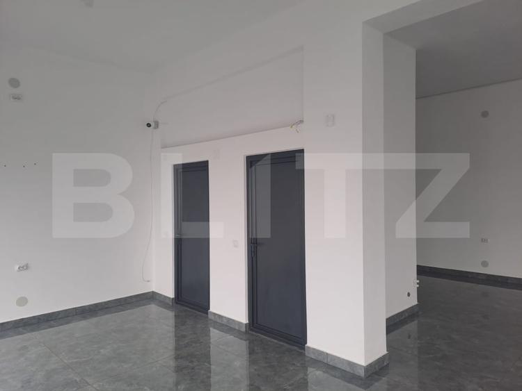 Showroom/Hala de inchiriat, 290 mp + teren 1.000 mp - 7