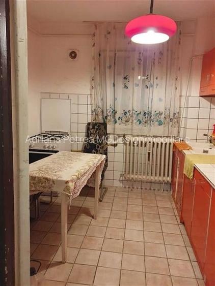 2 camere cf 1 spatios zona Circumvalatiunii - Mall 2 camere cf 1 spatios zona Circumvalatiunii - Mall
