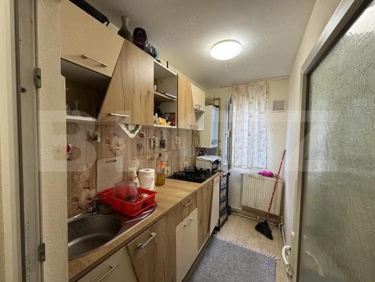 Garsoniera 28 mp, zona Petresti - 2